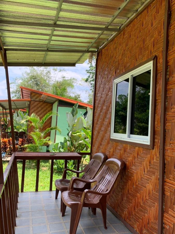 Khaosok Bamboo Huts Resort Khao Sok National Park المظهر الخارجي الصورة