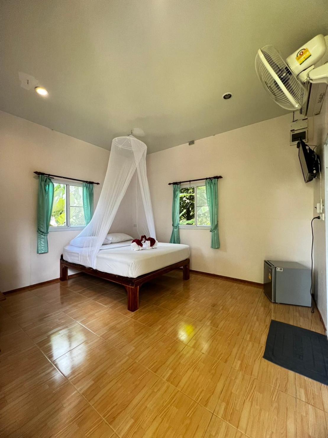 Khaosok Bamboo Huts Resort Khao Sok National Park المظهر الخارجي الصورة