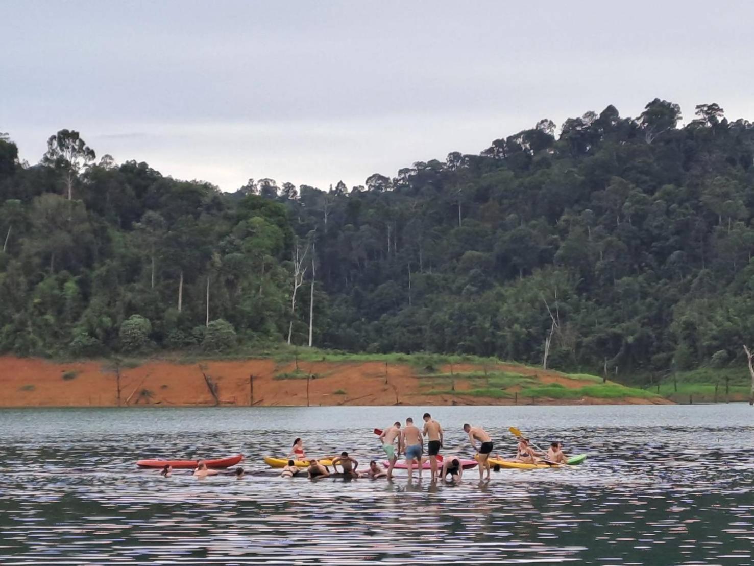 Khaosok Bamboo Huts Resort Khao Sok National Park المظهر الخارجي الصورة