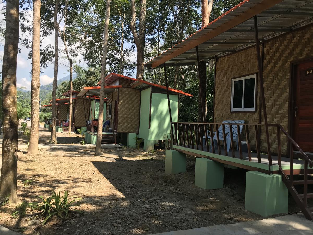 Khaosok Bamboo Huts Resort Khao Sok National Park المظهر الخارجي الصورة