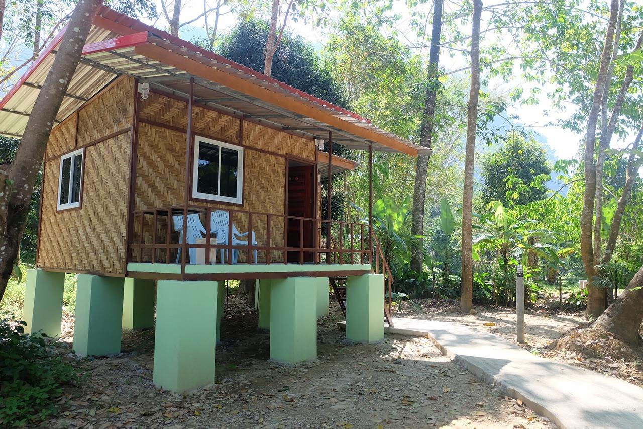 Khaosok Bamboo Huts Resort Khao Sok National Park المظهر الخارجي الصورة