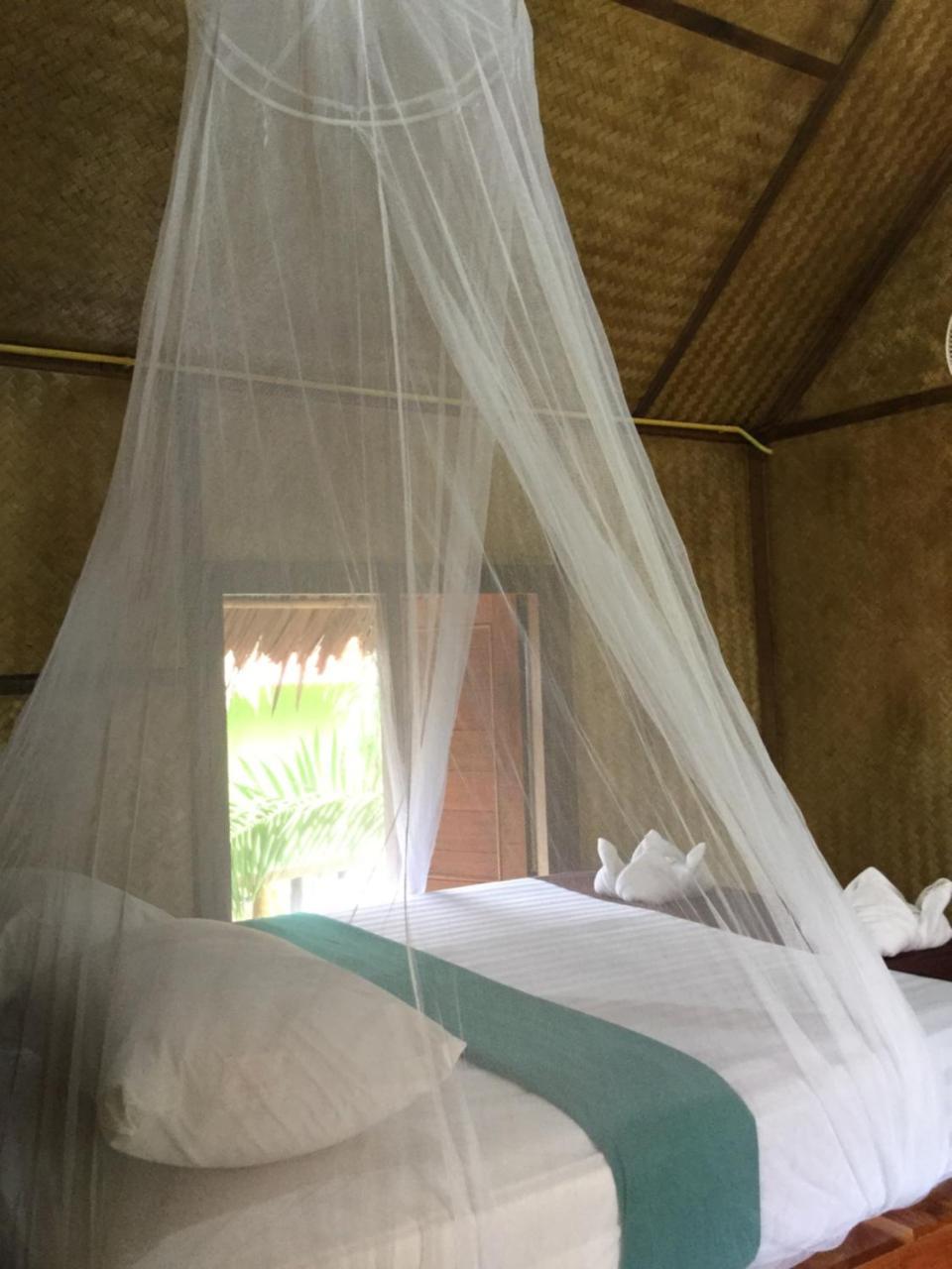 Khaosok Bamboo Huts Resort Khao Sok National Park المظهر الخارجي الصورة